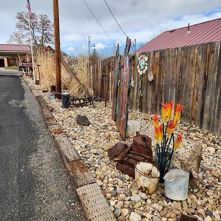 Cowboy Country Inn Escalante Buitenkant foto