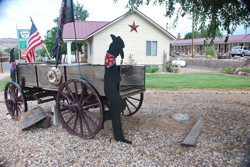 Cowboy Country Inn Escalante Buitenkant foto